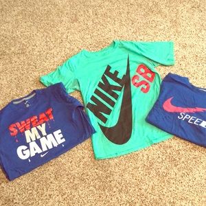 Boys size L Nike T shirts (3)